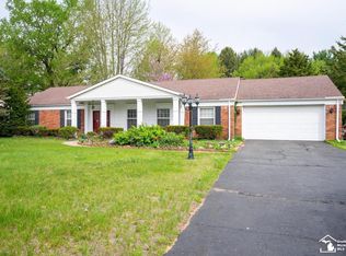 3336 Springdale Dr, Lambertville, MI 48144