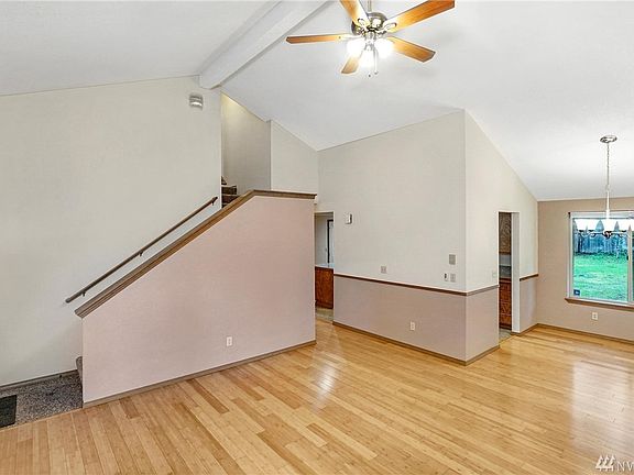 4th image of 1905 147th Street Ct E