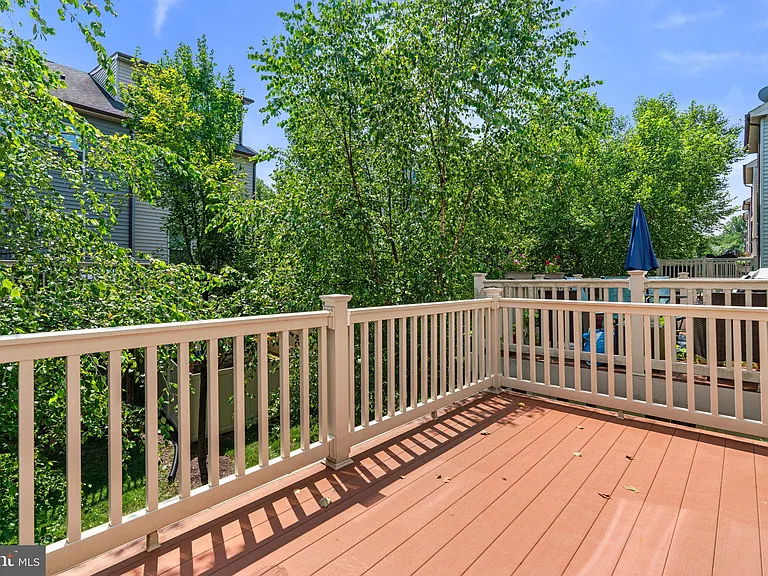 7315 Old Calvary Rd — Photo 40