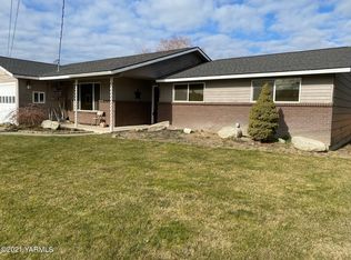 520 W Grandview Ave, Sunnyside, WA