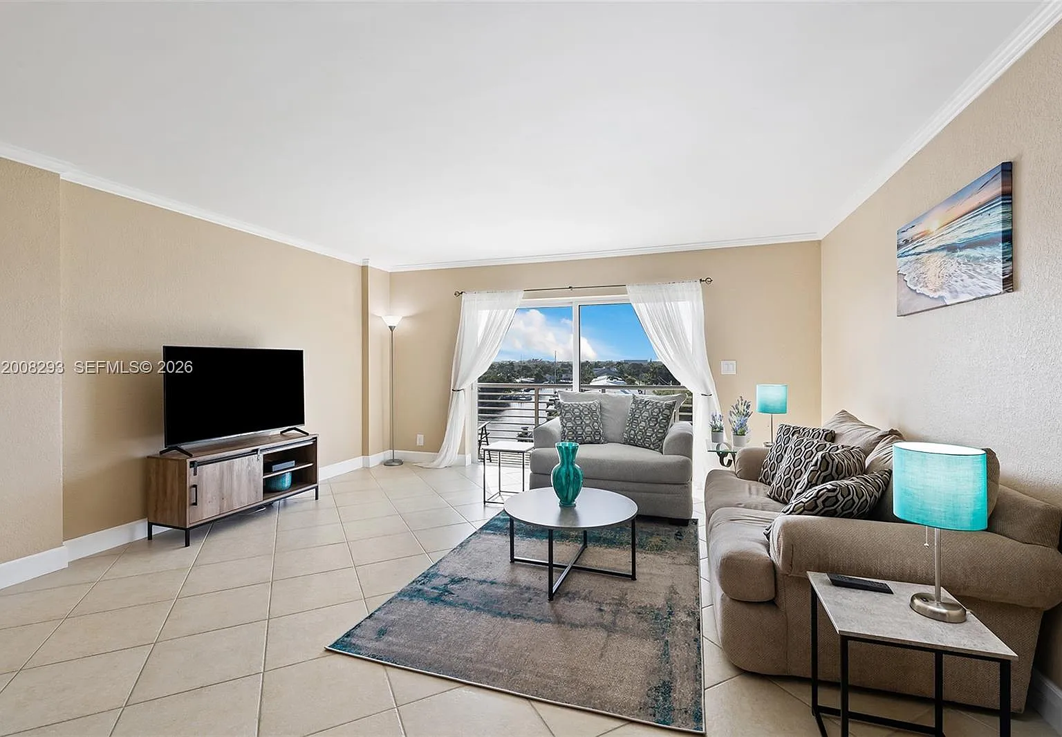 Lauderdale Tower Condo — Photo 2