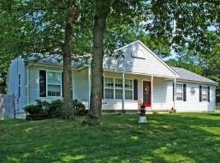 288 Neptune Dr, Manahawkin, NJ 08050