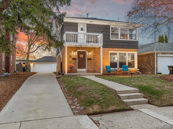 3865 North Morris BOULEVARD #3867, Shorewood, WI 53211