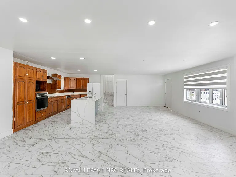 35 Eugene St — Photo 18