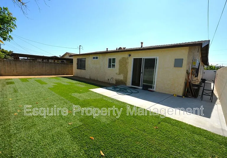 240 Alpine St — Photo 20
