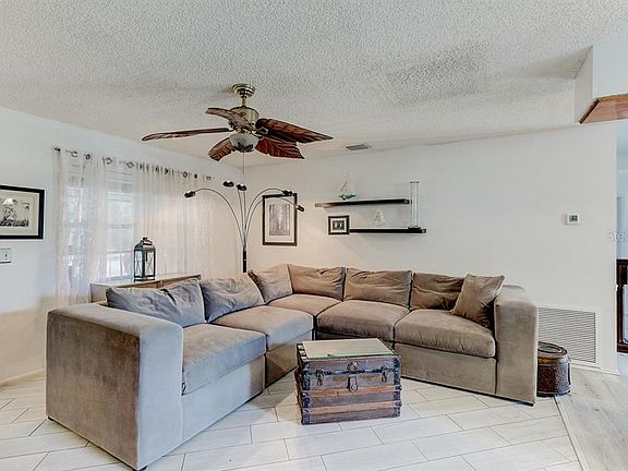 4th image of 6831 Jarvis Rd