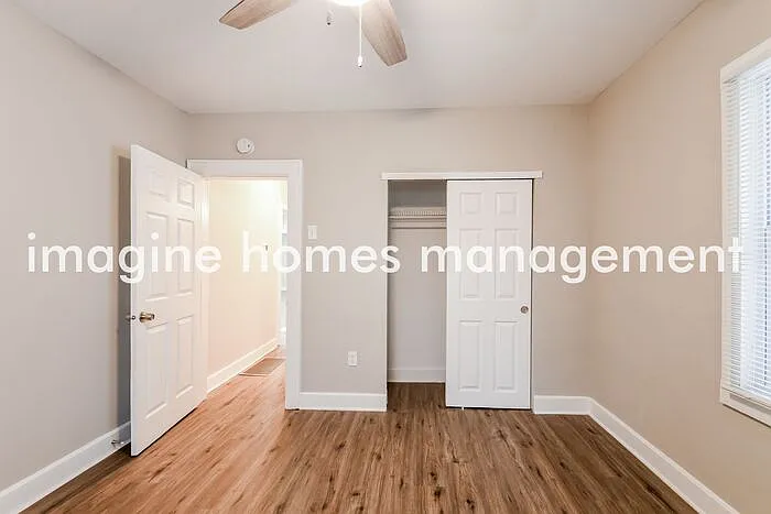 915 N Gray St — Photo 7