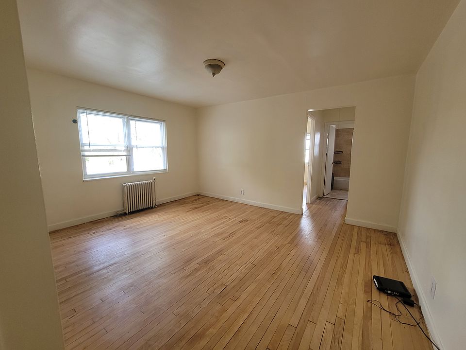 2nd image of 60 Crawford St #9A