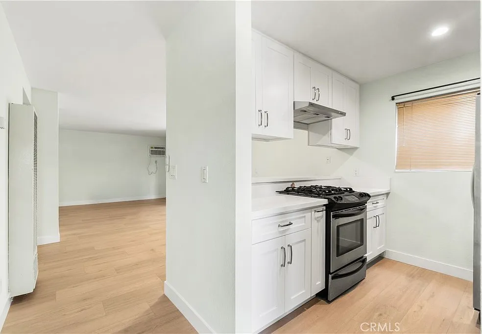 2 bed, 810 sqft, $2,500 — Photo 4