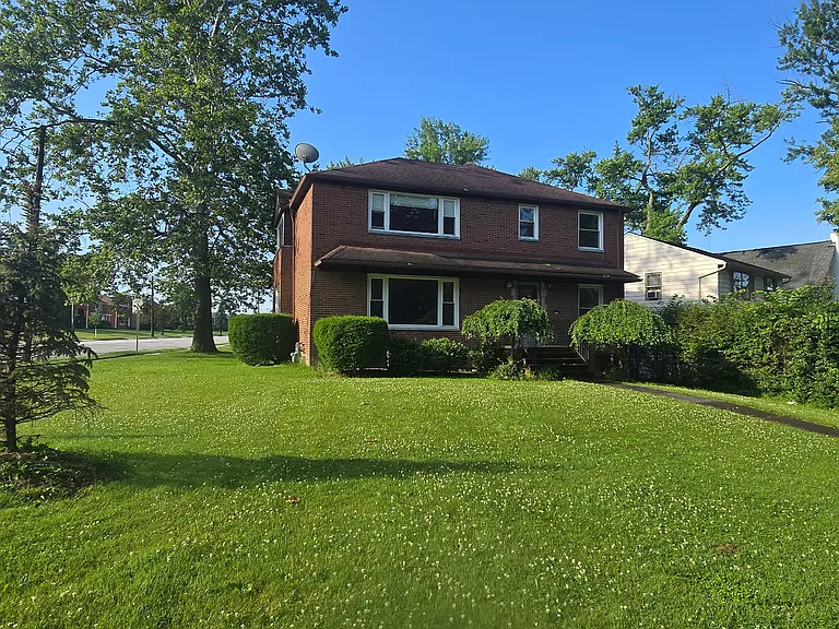 3982 Meadowbrook Blvd — Photo 2