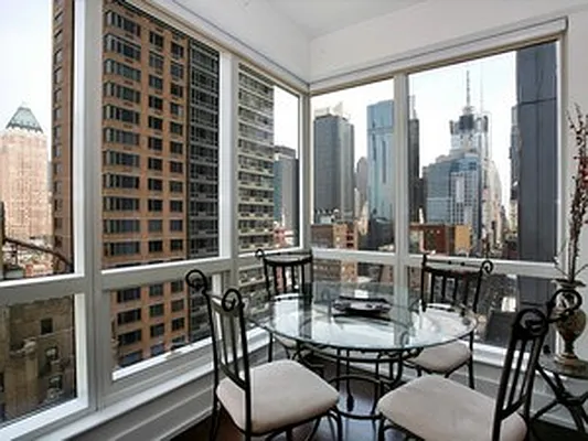 Sold by Corcoran | media 25