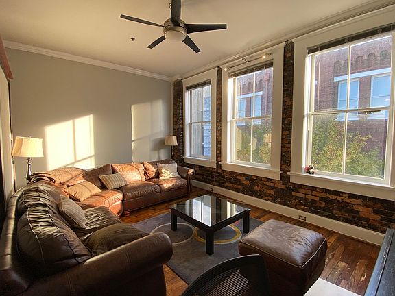 4th image of 321 W Broughton St #11-104