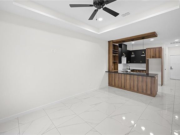3rd image of 1511 W B St