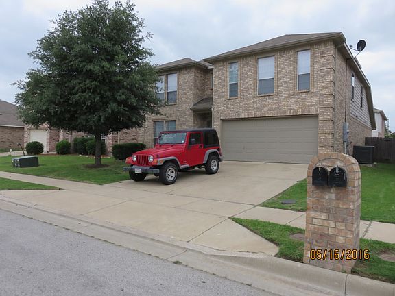 4BR Home in Fossil Hill