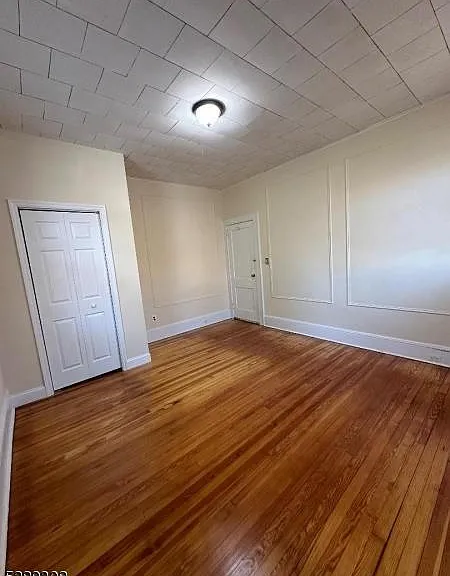 156 Franklin Ave — Photo 14