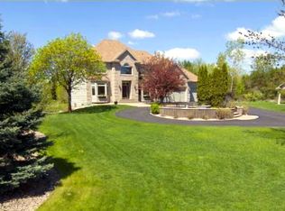 974 Jasmine Ave N, Lake Elmo, MN 55042