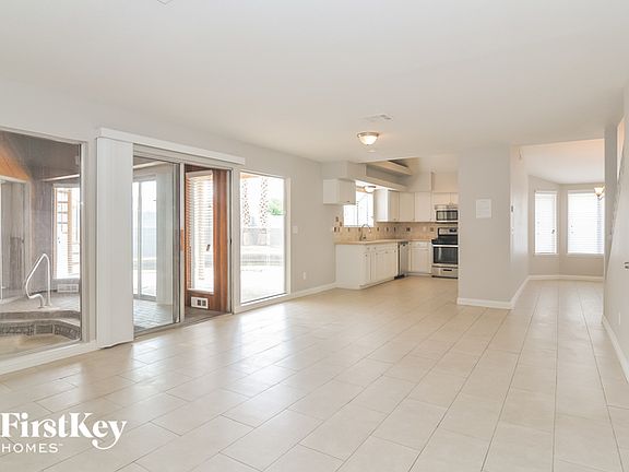 3rd image of 5999 Chapel Hill Ln