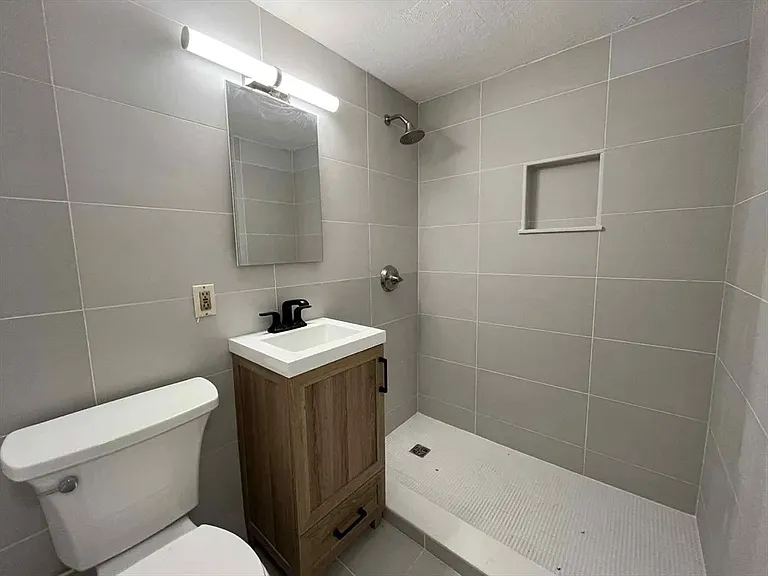 11 Cazenove St #1 — Photo 8