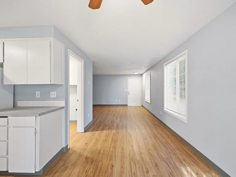627 SE 132nd Ave — Photo 10