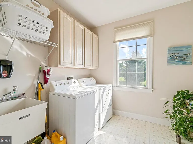15000 Barlow Dr — Photo 23