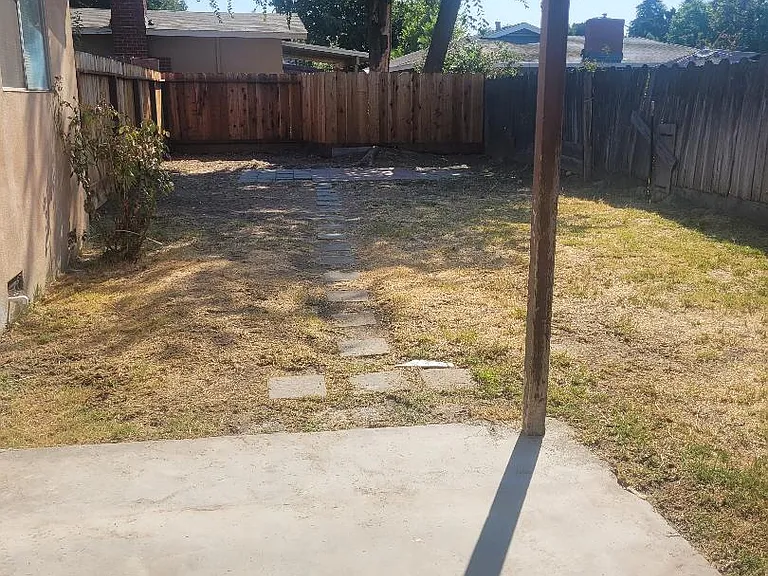 1602 W Rumble Rd — Photo 4