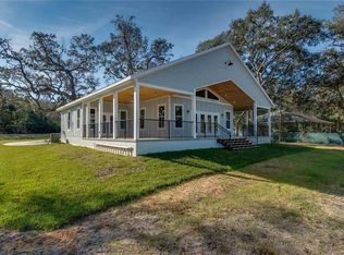 221 Ashley Lake Dr, Melrose, FL 32666