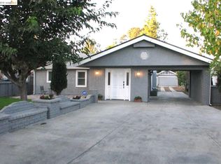 200 Sunrise Dr, Brentwood, CA