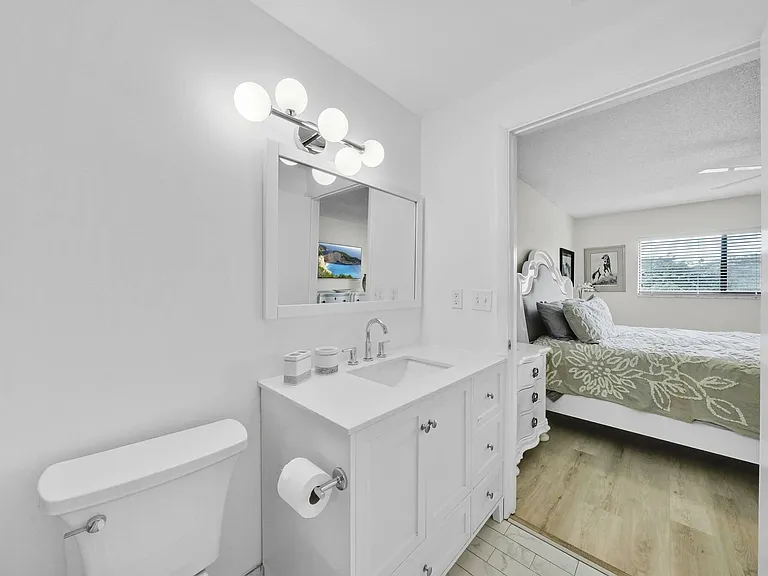 15011 Ashland Cir #23 — Photo 33