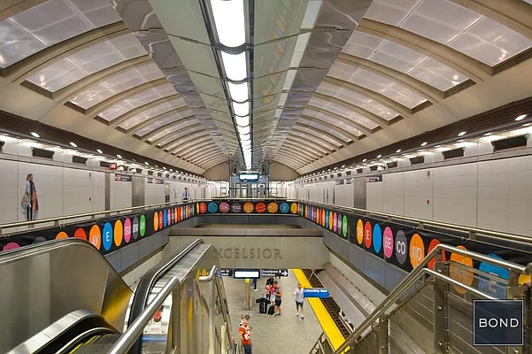 Rented by Bond New York | media 26