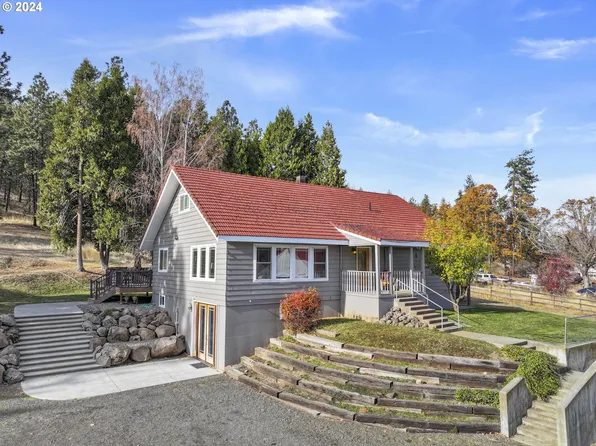 1717 Pipeline Dr, Goldendale, WA 98620