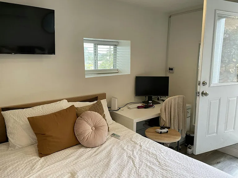 4521 Westview Dr #1 — Photo 7