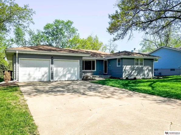 1311 N 95th St, Omaha, NE 68114