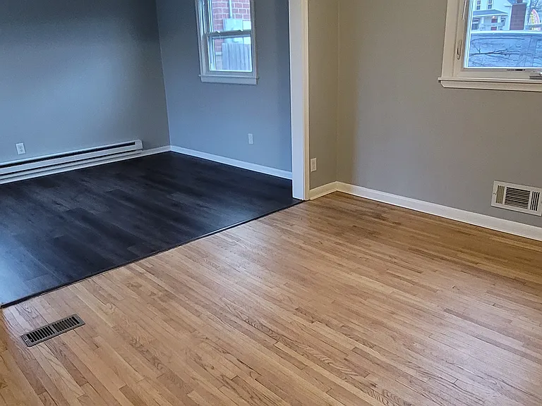 120 Maryland Ave W — Photo 3