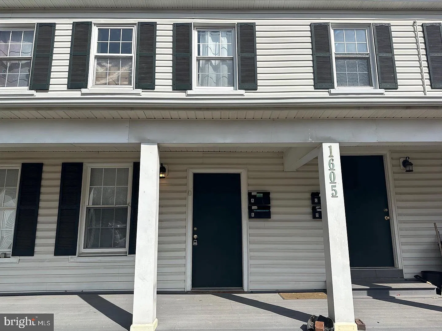 1 bed, 1.0 bath, 900 sqft, $1,350 — Photo 2