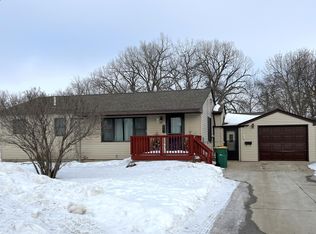 106 Berg St, Lakefield, MN 56150