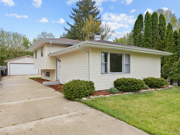 27W014 Evelyn Ave, Winfield, IL 60190