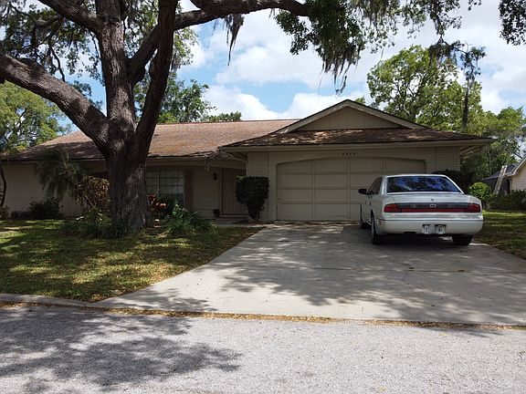 3rd image of 8505 Forest Glade Dr