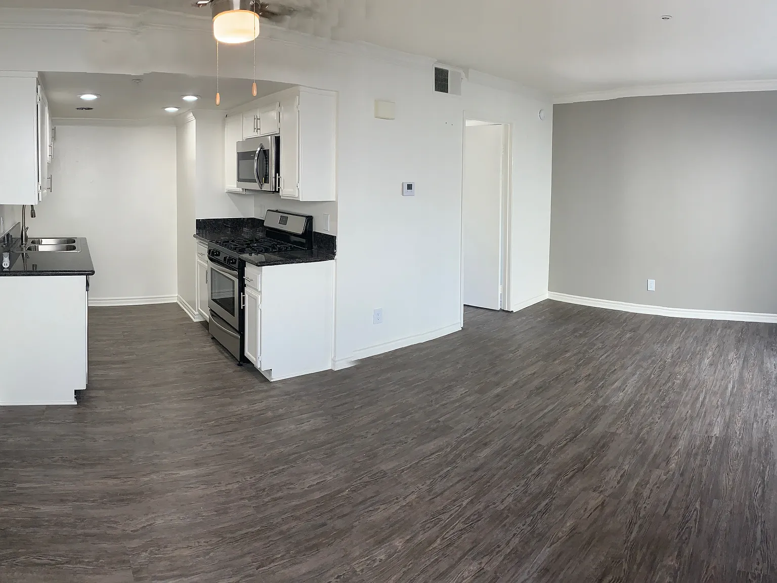 3424-3428 W Orange Ave — Photo 4