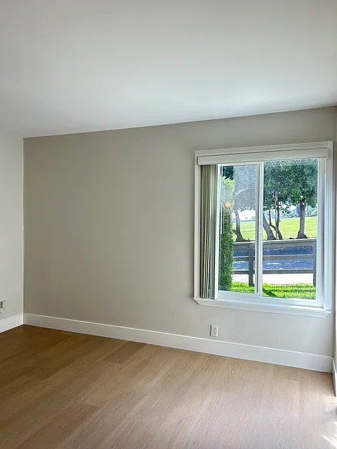 70 Aliso Ln #70