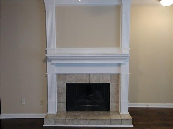 5th image of 755 N Burbank Dr