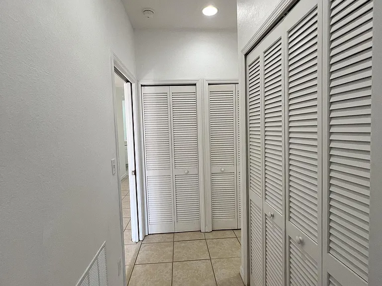 8407 Bernwood Cove Loop #508 — Photo 37
