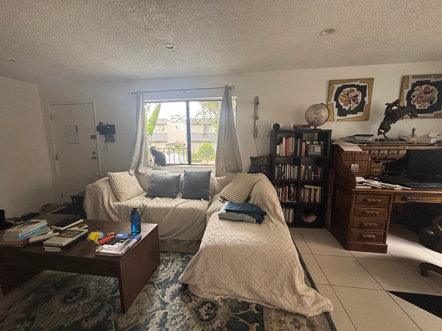 3 bed, 2100 sqft, $3,660 — Photo 2