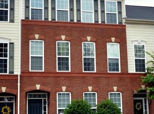 19464 Front St, Leesburg, VA 20176