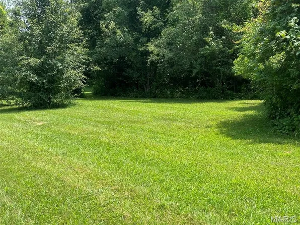 1970 Sugar Springs Rd, Festus, MO 63028