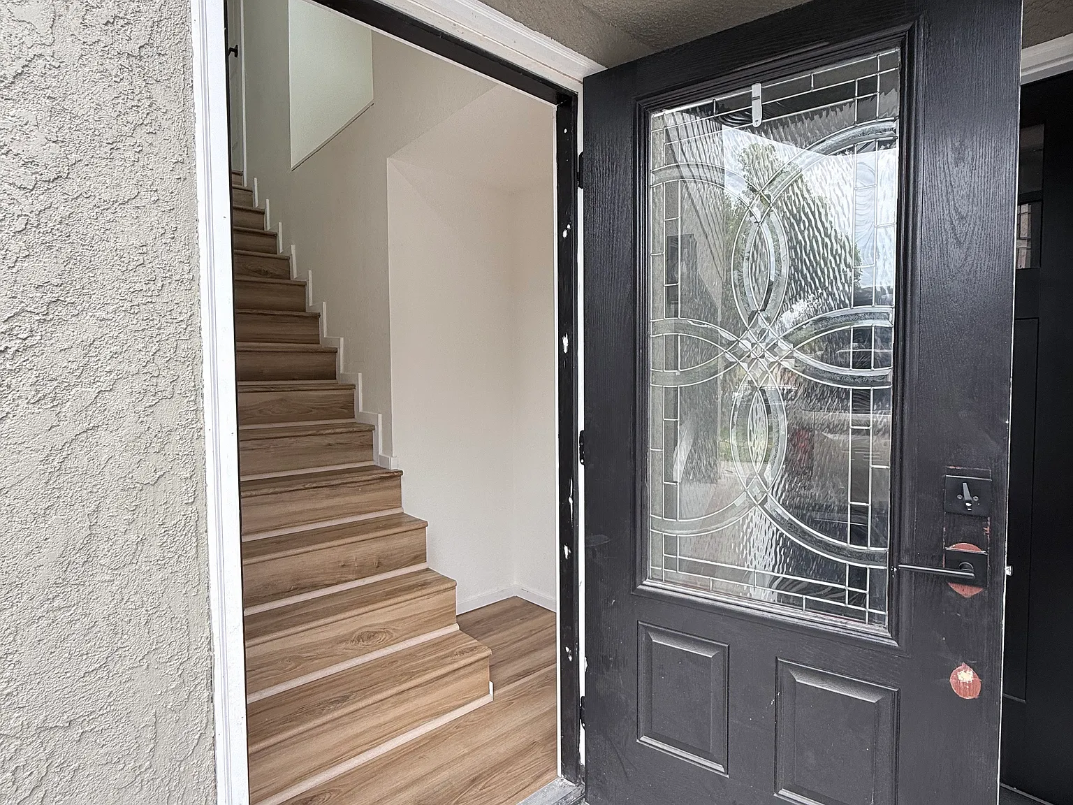 1 bed, 600 sqft, $2,350 — Photo 2