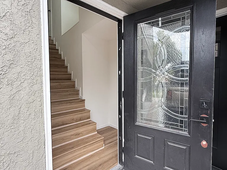 930 Barbara Ln #ADU — Photo 2