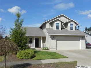 1221 E Burnett St, Stayton, OR