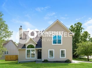 8029 W 149th St, Overland Park, KS 66223