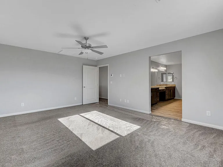 7447 Ardenno St — Photo 31