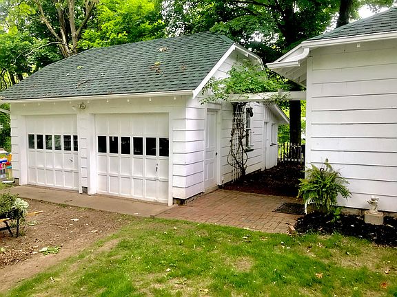 2 car carriage style garage